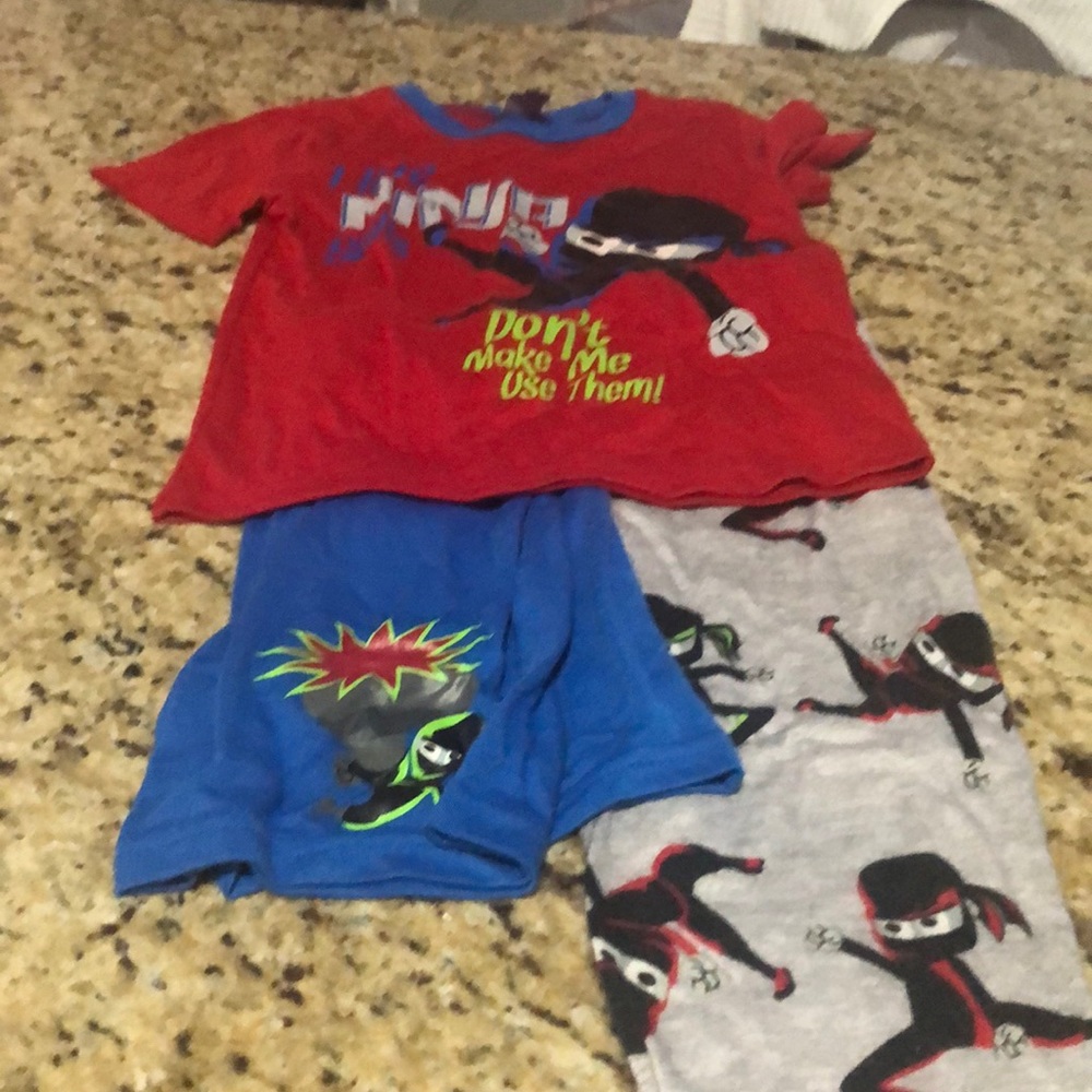 Boys PJ set size 6/7